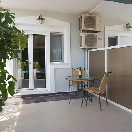 Thea Apartman
